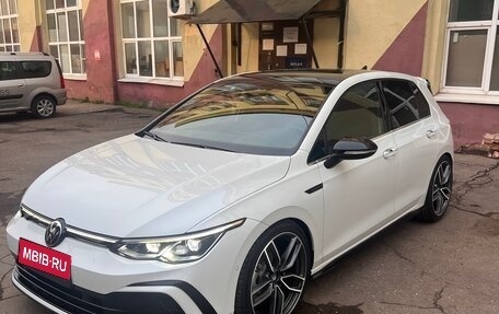 Volkswagen Golf VIII, 2022 год, 2 800 000 рублей, 1 фотография