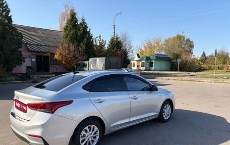 Hyundai Solaris II рестайлинг, 2017 год, 1 320 000 рублей, 1 фотография