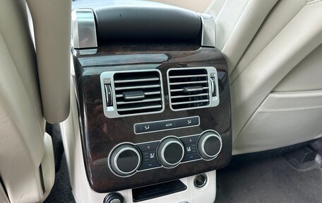 Land Rover Range Rover IV рестайлинг, 2016 год, 3 400 000 рублей, 18 фотография