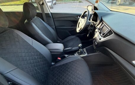 Hyundai Solaris II рестайлинг, 2017 год, 1 320 000 рублей, 13 фотография
