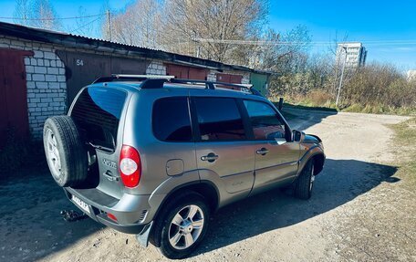 Chevrolet Niva I рестайлинг, 2010 год, 420 000 рублей, 4 фотография