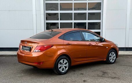 Hyundai Solaris II рестайлинг, 2015 год, 800 000 рублей, 5 фотография