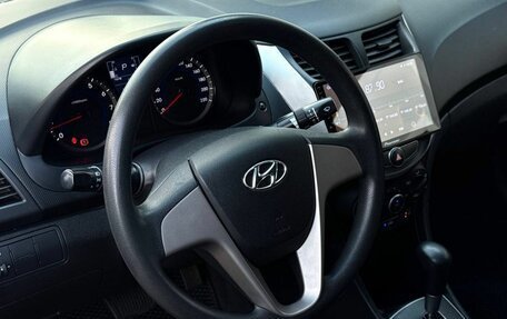 Hyundai Solaris II рестайлинг, 2015 год, 800 000 рублей, 17 фотография