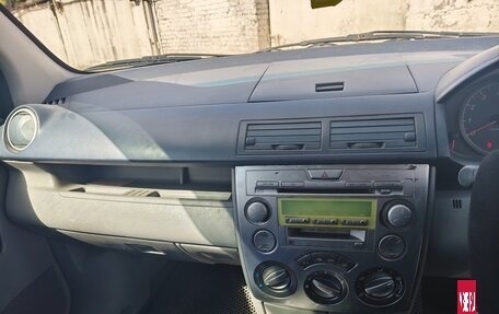 Mazda Demio III (DE), 2003 год, 160 000 рублей, 7 фотография