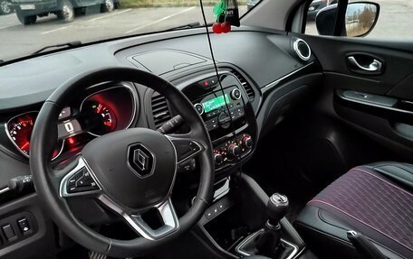 Renault Kaptur I рестайлинг, 2021 год, 1 850 000 рублей, 4 фотография