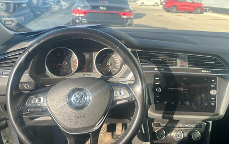 Volkswagen Tiguan II, 2020 год, 2 495 000 рублей, 6 фотография