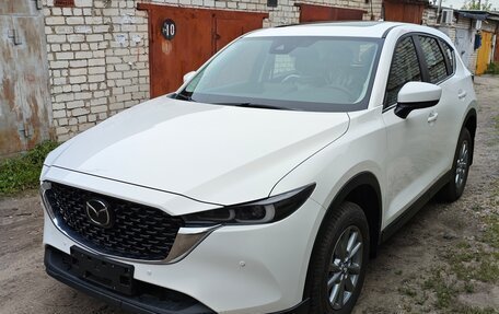 Mazda CX-5 II, 2025 год, 3 570 000 рублей, 2 фотография