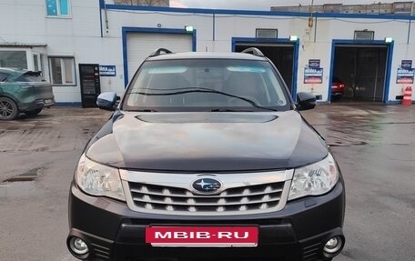 Subaru Forester, 2011 год, 990 000 рублей, 2 фотография