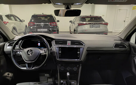 Volkswagen Tiguan II, 2017 год, 2 320 000 рублей, 14 фотография