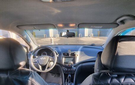 Hyundai Solaris II рестайлинг, 2015 год, 525 000 рублей, 13 фотография