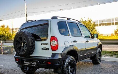 Chevrolet Niva I рестайлинг, 2017 год, 888 000 рублей, 7 фотография