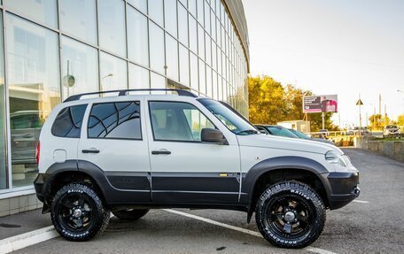 Chevrolet Niva I рестайлинг, 2017 год, 888 000 рублей, 8 фотография