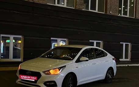 Hyundai Solaris II рестайлинг, 2018 год, 1 100 000 рублей, 5 фотография