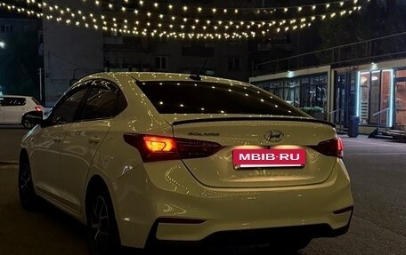 Hyundai Solaris II рестайлинг, 2018 год, 1 100 000 рублей, 2 фотография