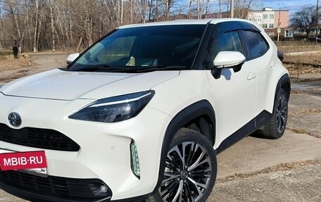 Toyota Yaris Cross, 2020 год, 1 950 000 рублей, 3 фотография