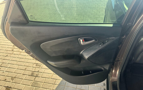 Hyundai ix35 I рестайлинг, 2013 год, 1 300 000 рублей, 19 фотография