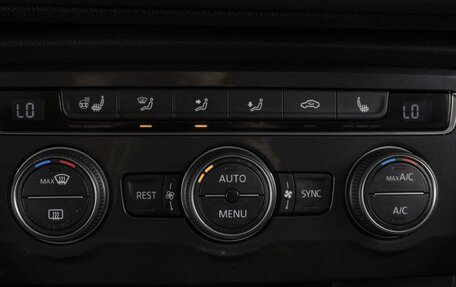 Volkswagen Tiguan II, 2017 год, 2 100 000 рублей, 14 фотография
