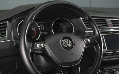 Volkswagen Tiguan II, 2017 год, 2 100 000 рублей, 10 фотография