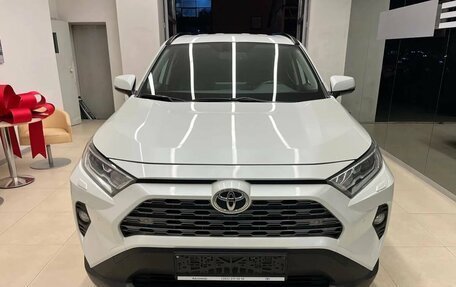 Toyota RAV4, 2021 год, 3 503 500 рублей, 2 фотография
