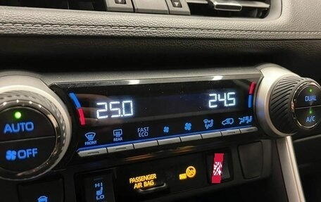 Toyota RAV4, 2021 год, 3 503 500 рублей, 12 фотография