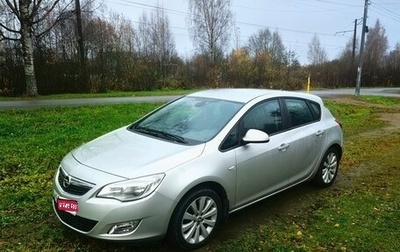 Opel Astra J, 2011 год, 830 000 рублей, 1 фотография