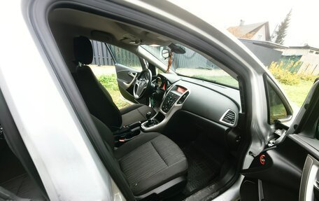 Opel Astra J, 2011 год, 830 000 рублей, 5 фотография