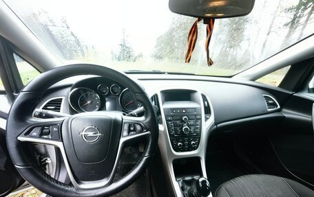 Opel Astra J, 2011 год, 830 000 рублей, 8 фотография