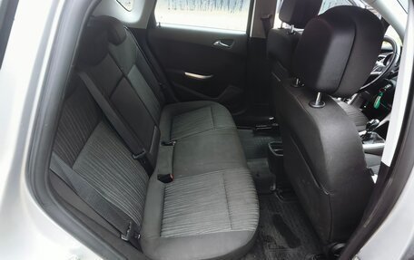 Opel Astra J, 2011 год, 830 000 рублей, 7 фотография