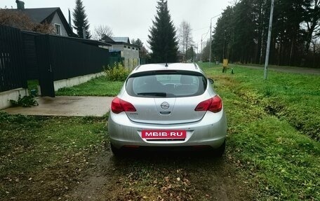 Opel Astra J, 2011 год, 830 000 рублей, 3 фотография
