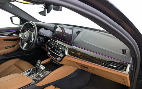 BMW 5 серия, 2022 год, 4 995 000 рублей, 11 фотография