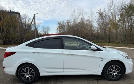 Hyundai Solaris II рестайлинг, 2013 год, 990 000 рублей, 4 фотография