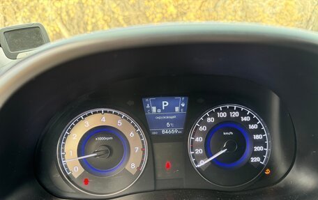 Hyundai Solaris II рестайлинг, 2013 год, 990 000 рублей, 14 фотография