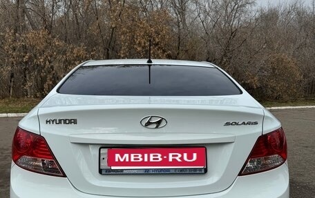 Hyundai Solaris II рестайлинг, 2013 год, 990 000 рублей, 7 фотография
