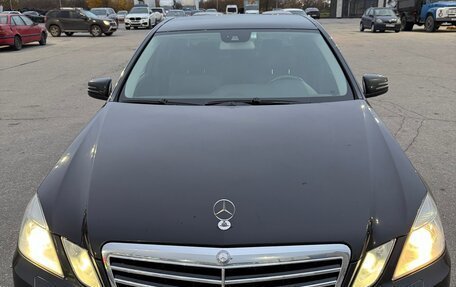 Mercedes-Benz E-Класс, 2012 год, 1 750 000 рублей, 1 фотография