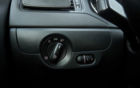 Volkswagen Jetta VII, 2015 год, 957 000 рублей, 13 фотография