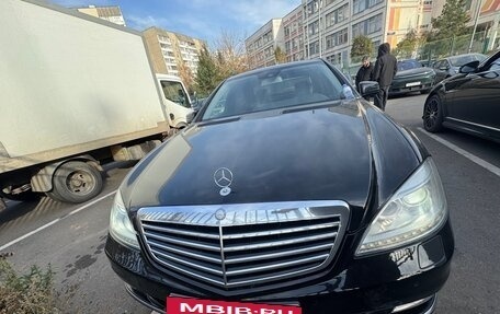 Mercedes-Benz S-Класс, 2012 год, 3 300 000 рублей, 8 фотография