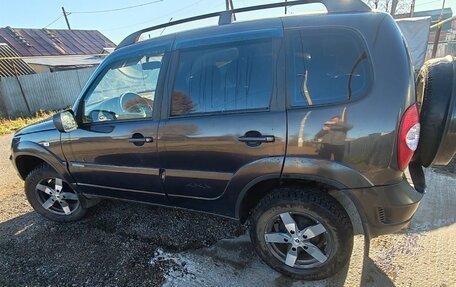 Chevrolet Niva I рестайлинг, 2010 год, 390 000 рублей, 2 фотография