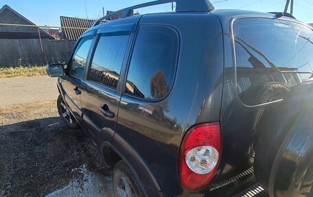 Chevrolet Niva I рестайлинг, 2010 год, 390 000 рублей, 3 фотография