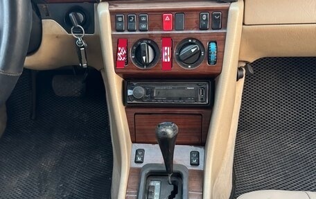 Mercedes-Benz E-Класс, 1994 год, 200 000 рублей, 4 фотография