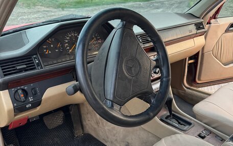Mercedes-Benz E-Класс, 1994 год, 200 000 рублей, 6 фотография