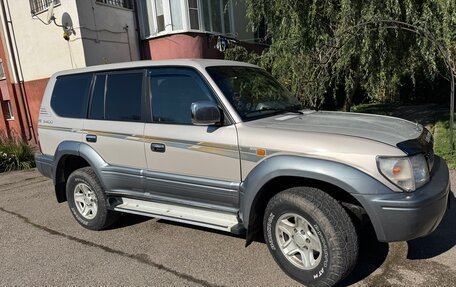 Toyota Land Cruiser Prado 90 рестайлинг, 1996 год, 1 090 000 рублей, 2 фотография