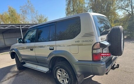 Toyota Land Cruiser Prado 90 рестайлинг, 1996 год, 1 090 000 рублей, 3 фотография