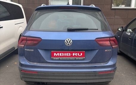 Volkswagen Tiguan II, 2019 год, 2 258 000 рублей, 1 фотография