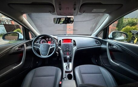 Opel Astra J, 2011 год, 690 000 рублей, 8 фотография