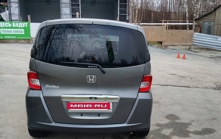 Honda Freed I, 2011 год, 930 000 рублей, 3 фотография