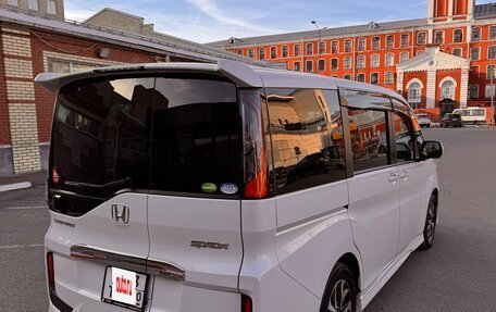 Honda Stepwgn IV рестайлинг, 2018 год, 2 100 000 рублей, 5 фотография