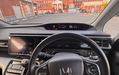 Honda Stepwgn IV рестайлинг, 2018 год, 2 100 000 рублей, 26 фотография