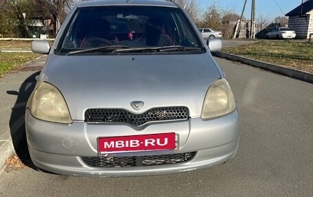Toyota Vitz, 1999 год, 370 000 рублей, 1 фотография