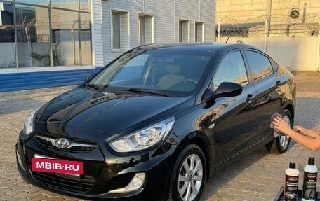 Hyundai Solaris II рестайлинг, 2012 год, 660 000 рублей, 4 фотография
