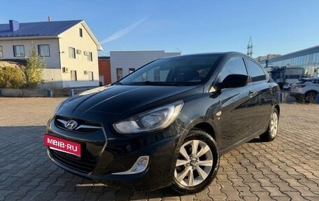 Hyundai Solaris II рестайлинг, 2012 год, 660 000 рублей, 7 фотография